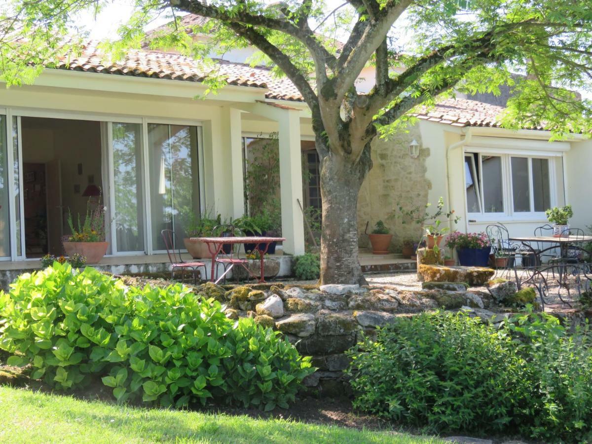 Les 4 Elements St Emilion Bed & Breakfast Branne  Exterior photo